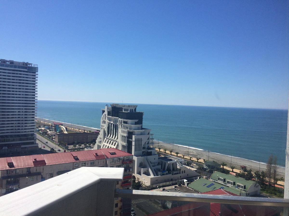 Aparthotel Selfie Batumi Exterior foto