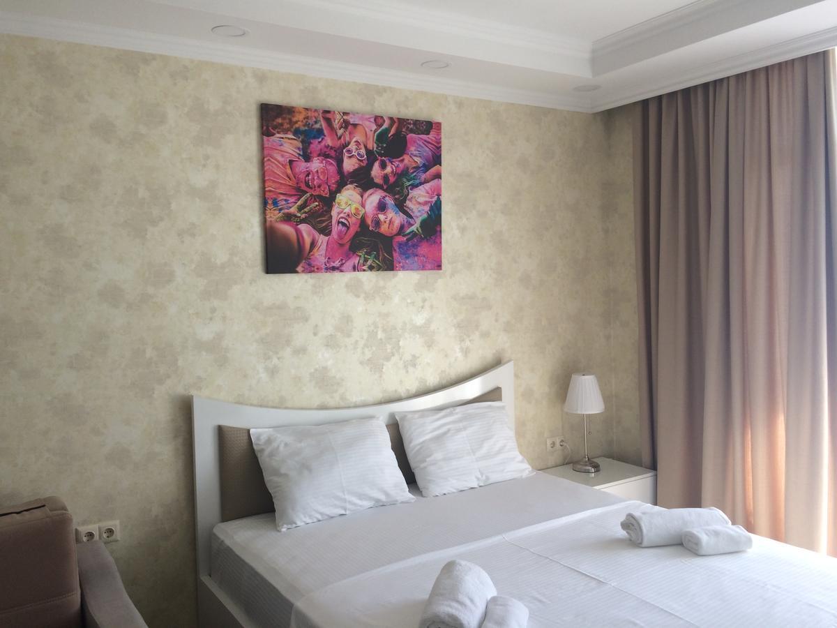 Aparthotel Selfie Batumi Exterior foto